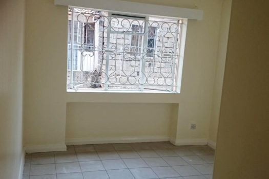 4 Bedroom Apartment/ Flat for sale in South C