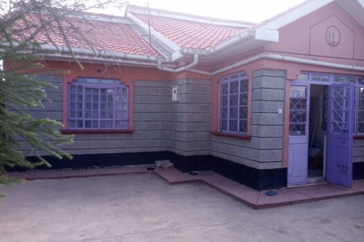 A 3 bedroom residential home to let in Arusha Court Utawala