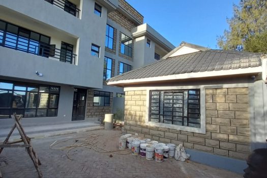 VICTORIAS 4 BEDROOM MAISONETTE ALL ENSUITE TO LET IN UTAWALA-AIRWAYS, NILE COURT ESTATE@ 85,000/=