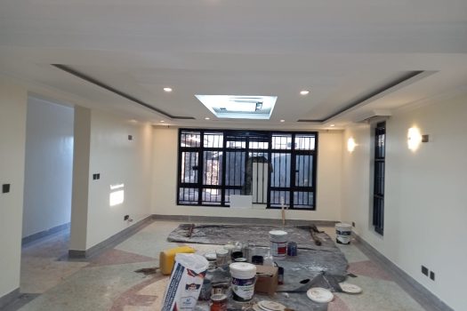 VICTORIAS 4 BEDROOM MAISONETTE ALL ENSUITE TO LET IN UTAWALA-AIRWAYS, NILE COURT ESTATE@ 85,000/=