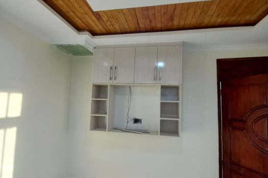 VICTORIAS 4 BEDROOM MAISONETTE ALL ENSUITE TO LET IN UTAWALA-AIRWAYS, NILE COURT ESTATE@ 85,000/=