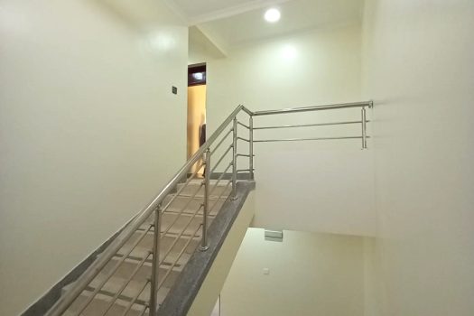 VICTORIAS 4 BEDROOM MAISONETTE ALL ENSUITE TO LET IN UTAWALA-AIRWAYS, NILE COURT ESTATE@ 85,000/=