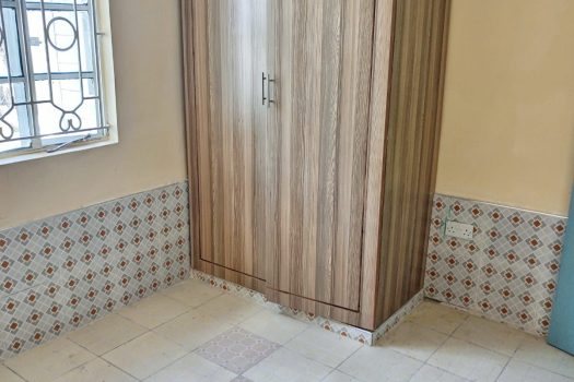 FOR RENT: SPACIOUS 3 BEDROOM – OWN COMPOUND – UTAWALA AIRWAYS (ARUSHA COURT) Price: Kshs. 40,000/month