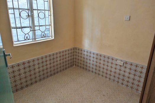 FOR RENT: SPACIOUS 3 BEDROOM – OWN COMPOUND – UTAWALA AIRWAYS (ARUSHA COURT) Price: Kshs. 40,000/month