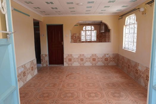 FOR RENT: SPACIOUS 3 BEDROOM – OWN COMPOUND – UTAWALA AIRWAYS (ARUSHA COURT) Price: Kshs. 40,000/month